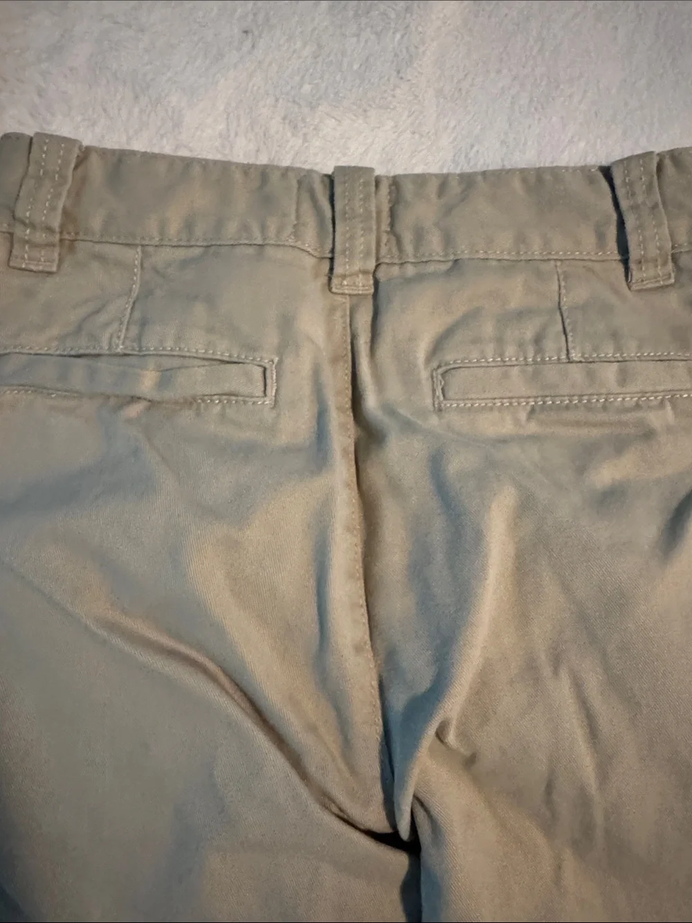 Boy’s Size 8 slim The Children's Place Slim Khaki Pants in Beige